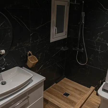 Athens Jacuzzi Apartment מראה חיצוני תמונה
