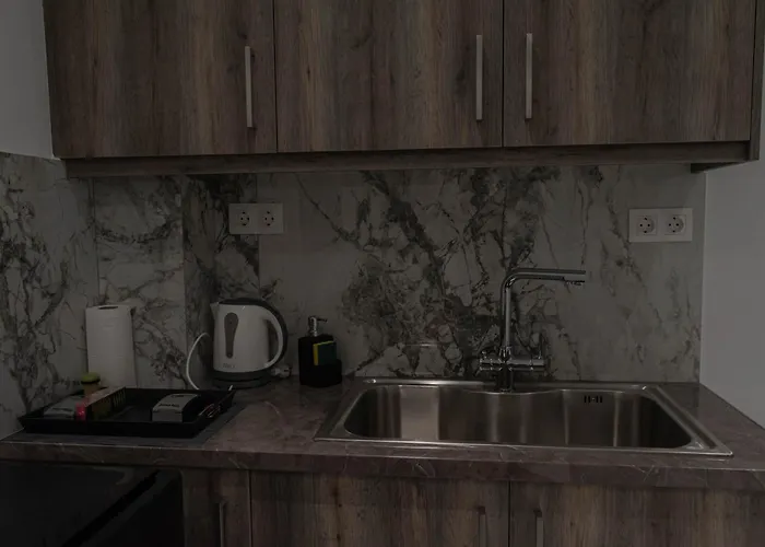 Athens Jacuzzi Apartment
