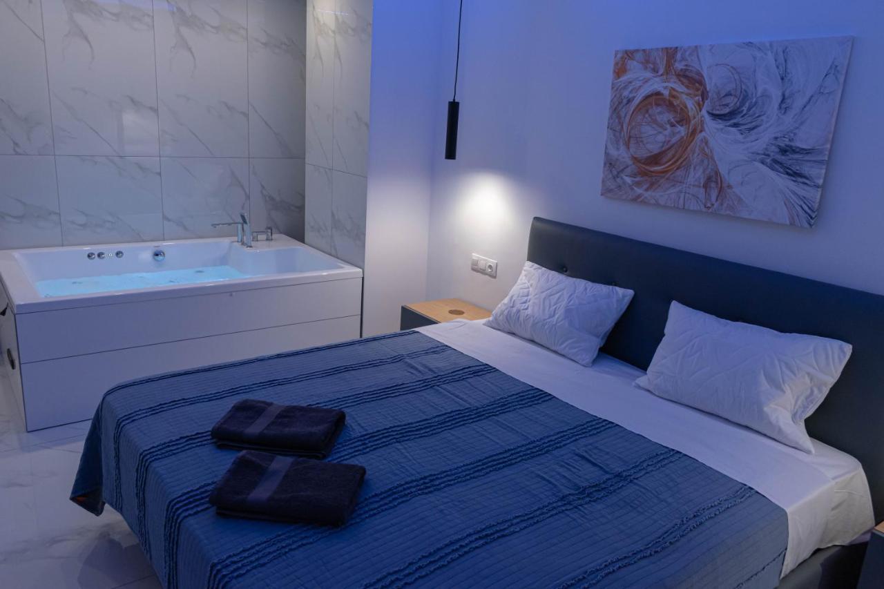 Jacuzzi Athens